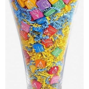 Meet your Posher, Lora